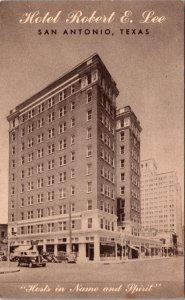 Postcard Hotel Robert E. Lee 301-17 Travis Street in San Antonio, Texas