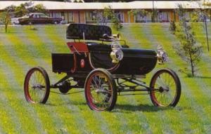 1901 Curved Dash Oldsmobile