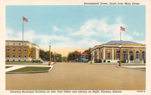 PARSONS, KS  Kansas   SEVENTEENTH STREET SCENE  Post Office, Library+   Postcard