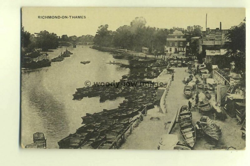 tp5111 - Middx - Looking down at Pleasure Crafts on Richmond-on-Sea  - Postcard