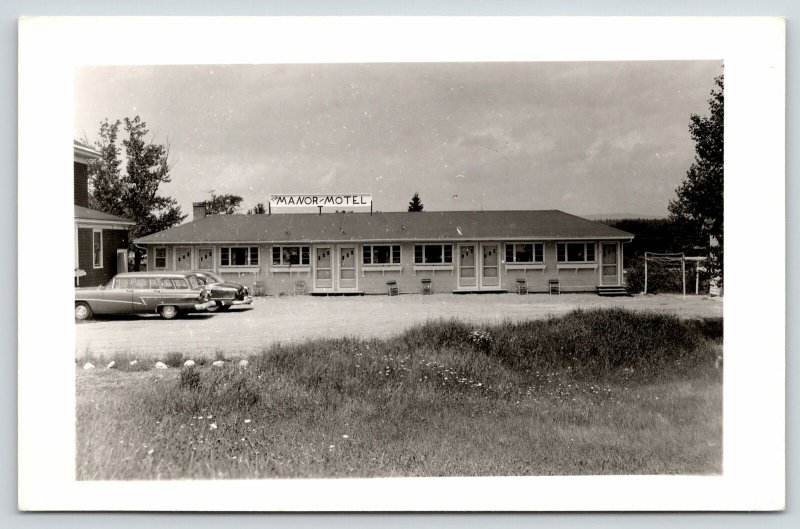 Jackman Maine~Manor Motel~Roadside US Route 201~CF Reed~1950s Station Wagon~RPPC