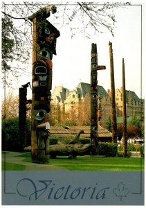 Canada British Columbia Victoria Thunderbird Park With Indian Totem Poles
