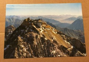 UNUSED POSTCARD - ZUGSPITZ SUMMIT STATION, GERMANY