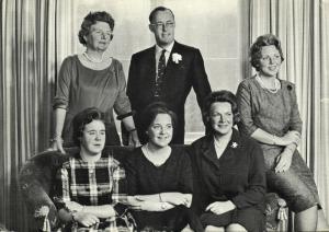 Dutch Queen Juliana and Prince Bernhard with their Daughters (1960s) (1)