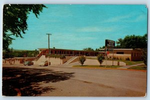 Pierre South Dakota Postcard Terrace Motor Hotel Exterior Building c1960 Vintage