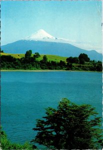 VINTAGE CONTINENTAL SIZE POSTCARD LAKE LLANQUIHUE & VOLCANO AT OSORNO CHILE