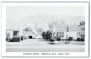 c1964's Stanley Motel & Restaurant Cabin Roadside Entrance Ogden Utah Postcard