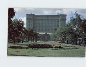 Postcard The Michigan Central Station, Detroit, Michigan