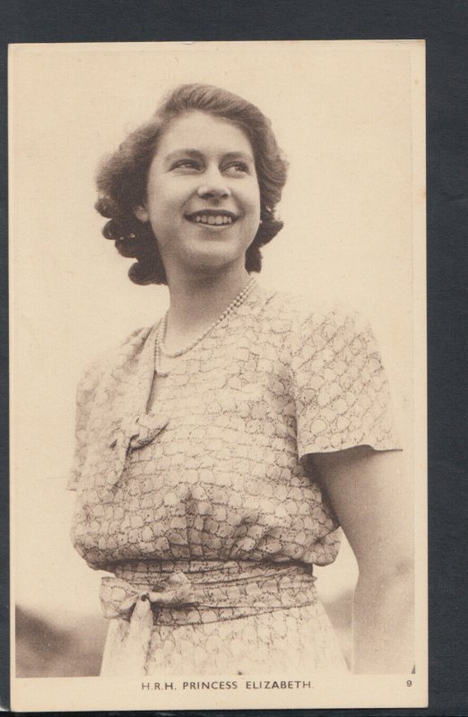 Royalty Postcard - The Queen - H.R.H Princess Elizabeth   T8184
