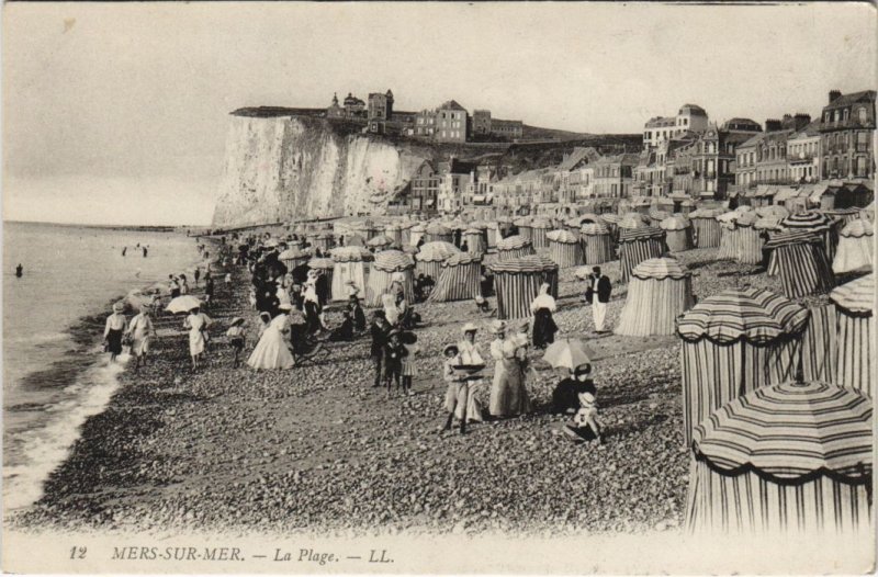 CPA MERS-LES-BAINS La Plage (49647)