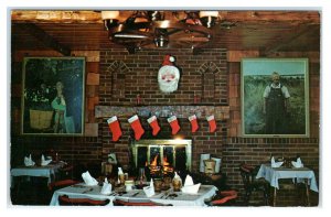 ORLEANS, NY ~Roadside Christmas w/Stockings TOWN PUMP RESTAURANT c1960s Postcard