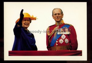 er507 - Queen Elizabeth & Duke of Edinburgh - postcard