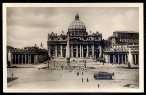 Italy Postcard Rome Piazza e Basilica  S. Pietro RPPC circa 1915