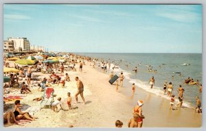 1950-60s REHOBOTH BEACH DELAWARE ATLANTIC SANDS HENLOPEN HOTELS VINTAGE POSTCARD