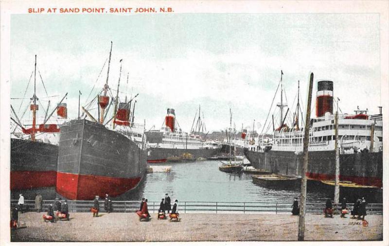 10886  New Brunswick  Saint John   Ships berthed at   Slip at Sand Point