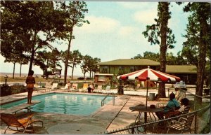 Swimming Pool at Gulf View Motel, Long Beach MS c1976 Postcard E78