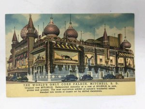 The World's Only Corn Palace Linen Postcard Mitchell SD Advertising Cars