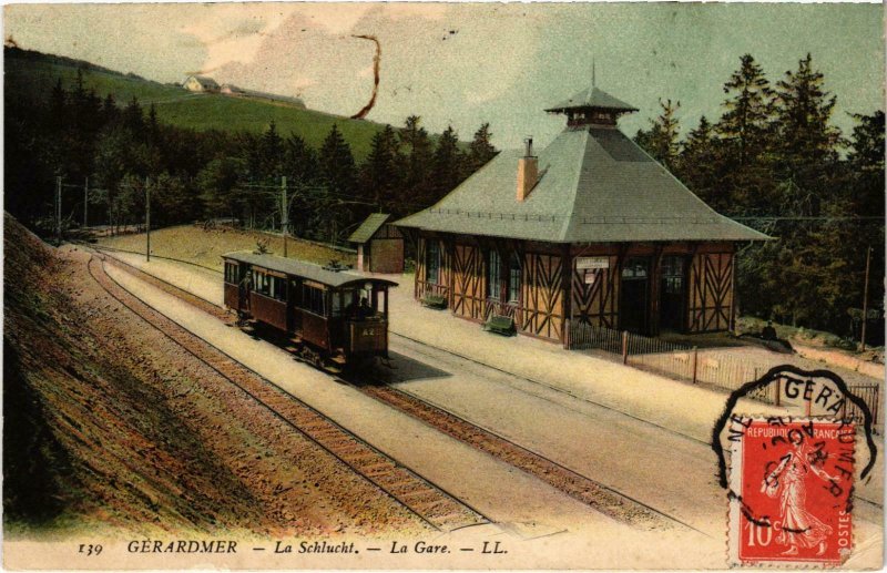 CPA AK GERARDMER La Schlucht La Gare TRAM VAPEUR (977449)