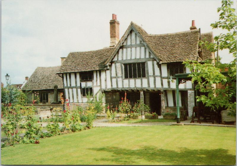 Evesham Museum UK Rear of Almonry and Garden Tanner UNUSED Postcard D59