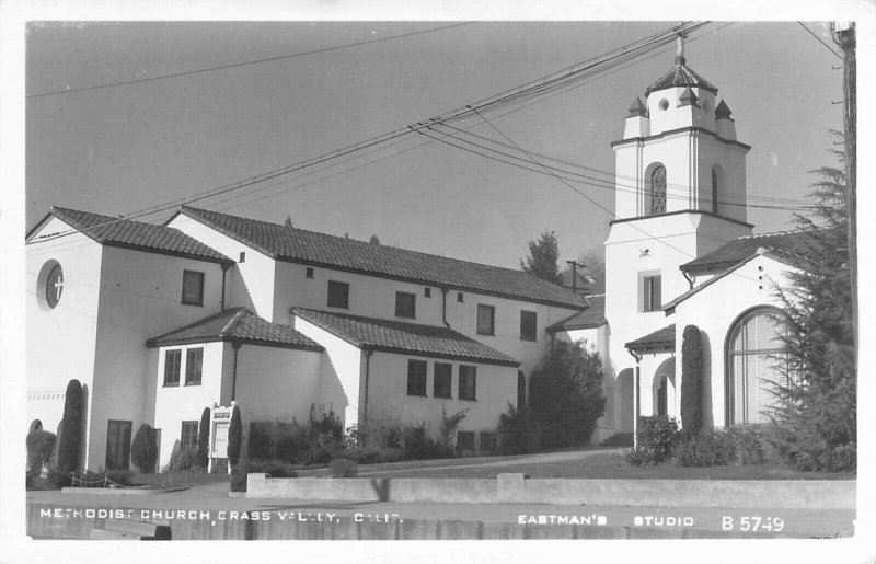 B5749. Methodist Church, Grass Valley, CA Real Photo Postcard