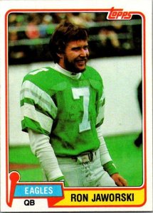 1981 Topps Football Card Ron Jaworski Philadelphia Eagles sk10244