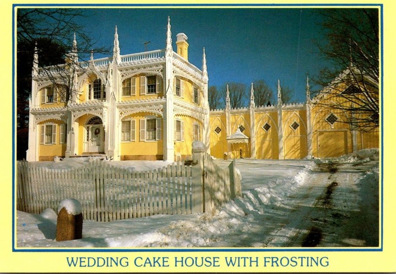 Maine Kennebunkport Wedding Cake House With Frosting