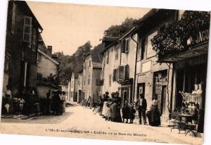 CPA L'ISLE-sur-le-DOUBS - Entrée de la Rue du Moulin (175797)