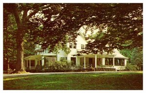 Postcard HOTEL SCENE Essex Connecticut CT AS1102