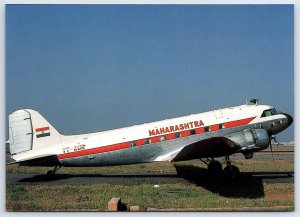 Aviation Postcard Maharashtra Airlines Douglas DC-3 VT-AUR at Bombay EX6