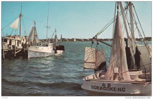 OCRACOKE ISLAND , North Carolina , 50-60s ; Shrimp Boats
