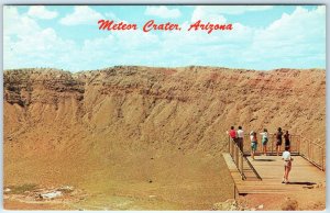 c1960s Nr. Winslow, AZ Barringer Meteor Crater Crowd Observation Outlook 66 A318