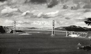 1930s SAN FRANCISCO CALIFORNIA THE GOLDEN GATE BRIDGE AIR VIEW POSTCARD P277