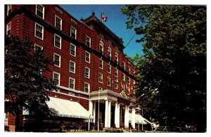 Postcard HOTEL SCENE Charlottestown Prince Edward Island PE AU3542