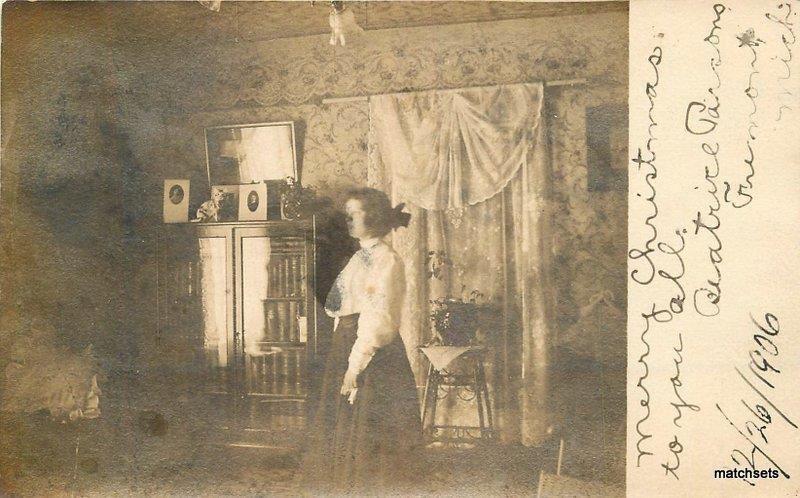 1906 Fremont Michigan Beatrice Parsons Home Interior RPPC real photo 6137