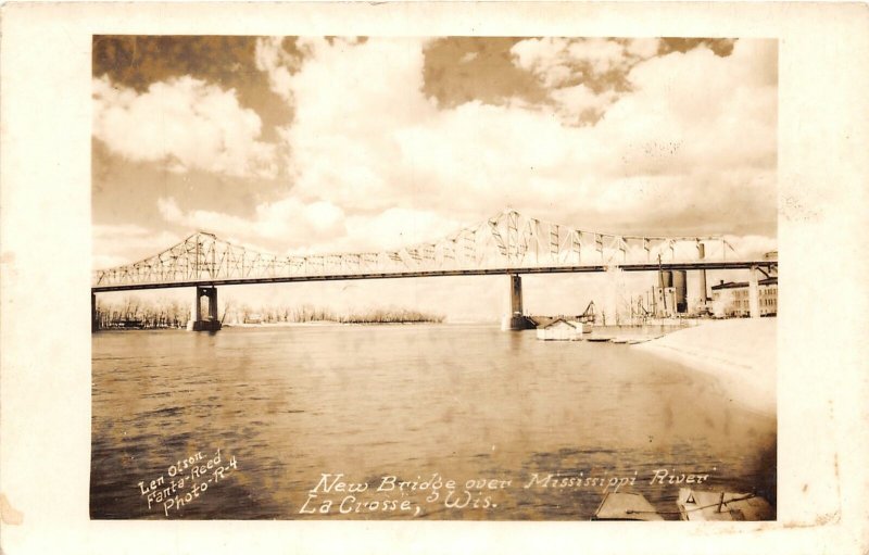 J15/ LaCrosse Wisconsin RPPC Postcard c1940s New Bridge Mississippi  153