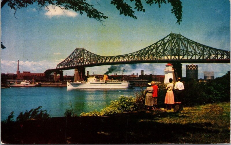 Montreal Canada Jacques Cartier Bridge Tourist Lighthouse Postcard WOB Note PM 