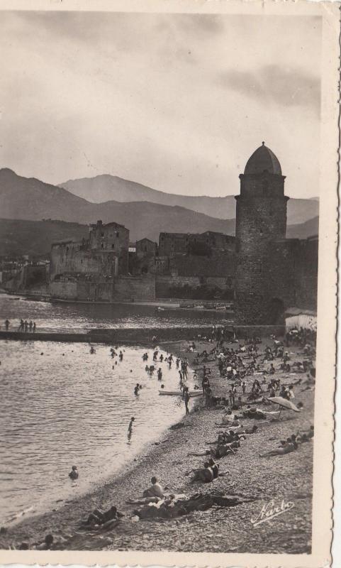 BF25874 collioure p o la plage et l eglise st vincent  france front/back image