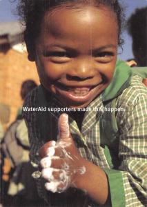 BR99096 water aid valy adeline from madagascar africa child enfant