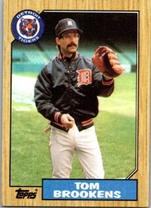 1987 Topps Baseball Card Tom Brookens Detroit Tigers sk13742