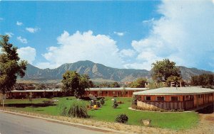 Rocky Mountain Motel Boulder Colorado postcard