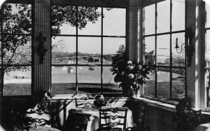 MAMARONECK, New York NY   WASHINGTON ARMS Garden Room~Yacht Basin B&W Postcard