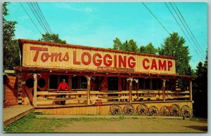 Tom's Old Northwest Trading Post  Logging Camp Duluth MN UNP Chrome Postcard J13
