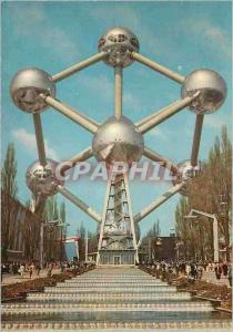 CPM Atomium haut 102m diametre des spheres 18m poids 2200t Bruxelles Flamme Atom