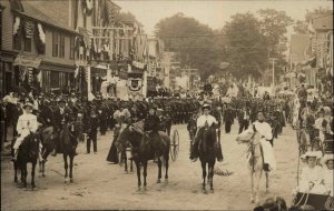 Winthrop ME Beautiful Parade Street Scene ++PHOTOGRAPHY Real Photo Postcard