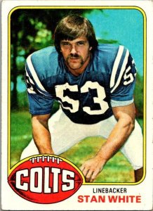 1976 Topps Football Card Stan White Baltimore Colts sk4322