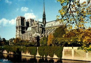 France Paris Notre Dame 1974