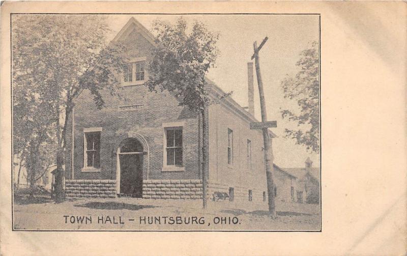 E49/ Huntsburg Geauga County Ohio Postcard c1910 Town Hall Building