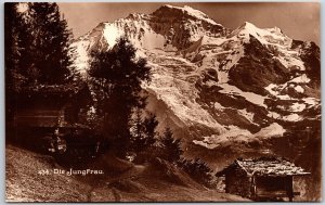 Die Jungfrau Fieschertal Switzerland Rocky Cliffs & Mounatin Postcard