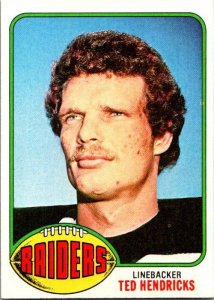 1976 Topps Football Card Ted Hendricks Los Angeles Raiders sk4648