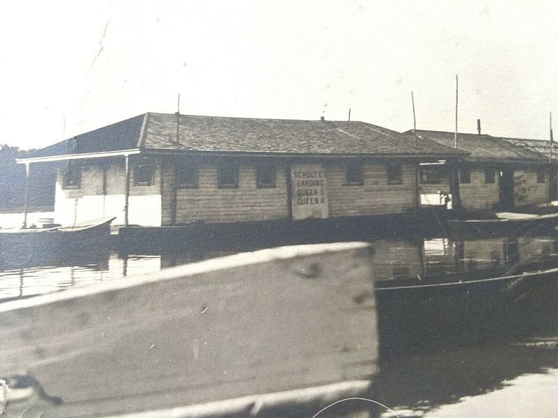 Vtg RPPC. Houseboat on Illinois River.Schultes Landing. Queen l, Queen ll